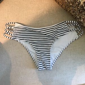Hollister strappy bikini bottoms